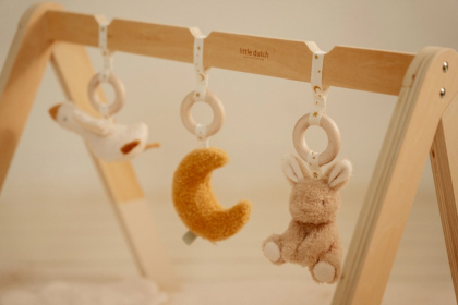 Dřevěná hrazdička Newborn Naturals Little Dutch