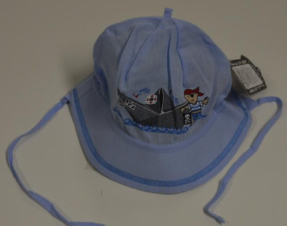 Chlapecký klobouček zavazovací s LOĎKOU vel. 42 - MODRÝ