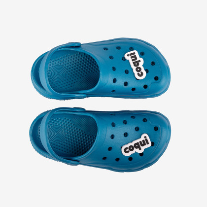 Dětské nazouváky clogsy modré + amulet Cody Coqui