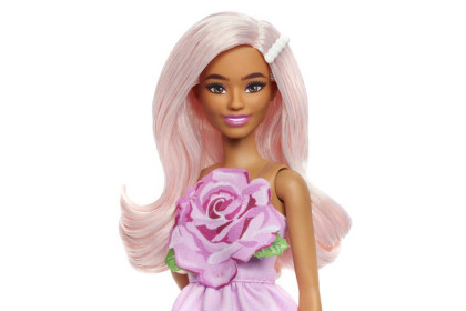 Barbie Modelka - Růžová růže
