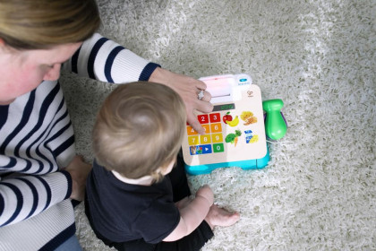 Pokladna obchodní Magic Touch Hape 9 m+ Baby Einstein