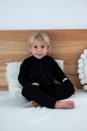 Dětský rostoucí overal Panda All Black černá Moniel
