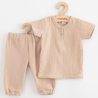 Kojenecká mušelínová souprava tričko a kalhoty beige New Baby