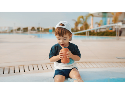 Netekoucí hrnek Superstar 390 ml 12 m+