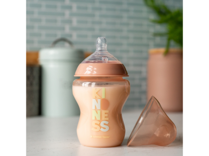 Kojenecká láhev C2N 260ml 0m+