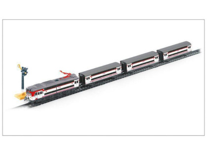 Pequetren 685 Příměstský vlak Renfe se stanicí a čepicí výpravčího