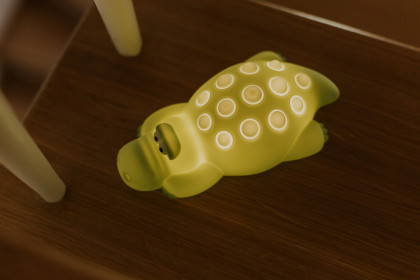LED silikonová noční lampička Pop It Rgb se zvukem - krokodýl Mary's