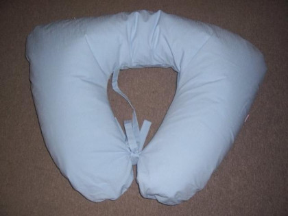 Kojící polštář pro dvojčata PES rouno různé designy NEZOBRA