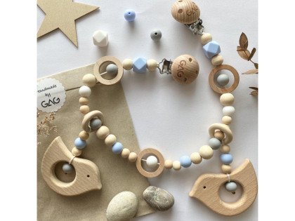 Řetízek na kočárek se dvěma zvířátky Bavič vozu ptáček