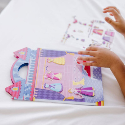 Adhezní sešit se samolepkami Princezny Melissa & Doug