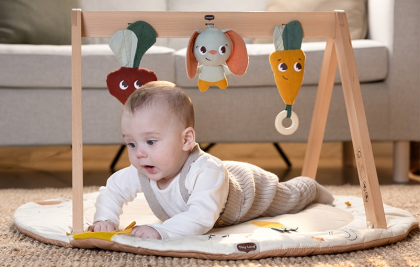 Hrací deka s hrazdou Garden of Adventures Tiny Love