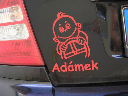 Nálepka na auto - "dítě v autě" se jménem a obrázkem dle vlastního výběru