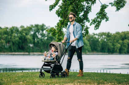 Hrazda na kočárek Tiny Rockers Sunny Stroll