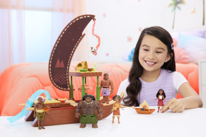 Garland set malá panenka Vaiana a transformující se loď Mattel