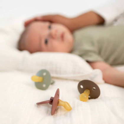 Colour anatomické dudlíky z přírodního kaučuku 2 ks 0 - 6 m Bibs