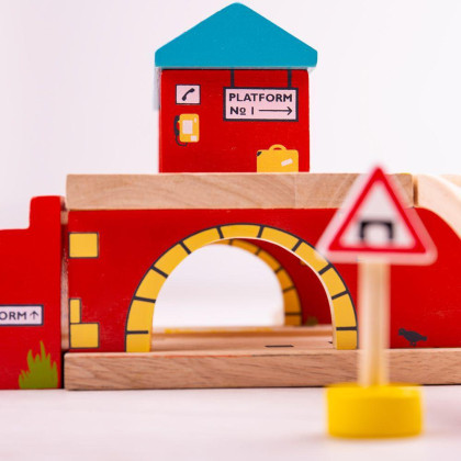 Nádraží nad cestou Bigjigs Rail