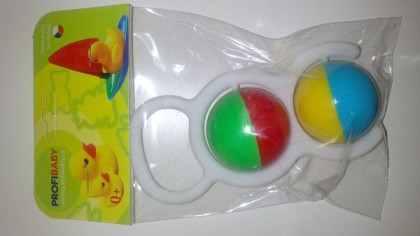 Chrastítko s držátkem tvar "8" 