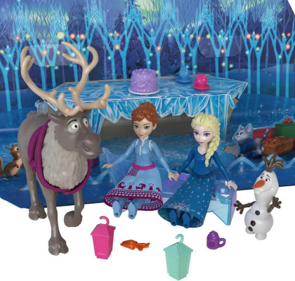 Frozen adventní kalendář s malými panenkami