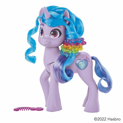 Izzy vidí jiskru My Little Pony