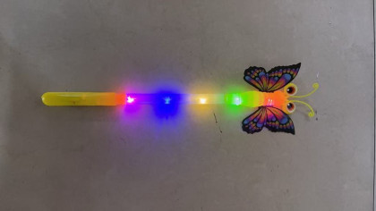 Hůlka motýl se světelnými efekty 38 cm