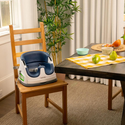 Podsedák na židli 2v1 Baby Base™ 6 m+ do 22 kg