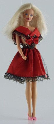 Šaty pro panenky jako je Barbie a podobně velké