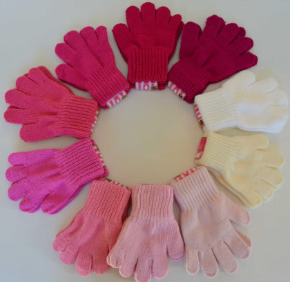 Zimní dívčí prstové rukavičky pletené Vel. M (3-5 let)