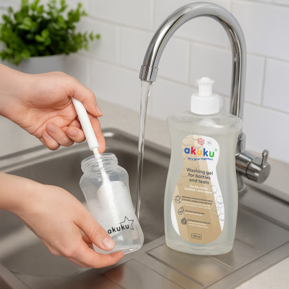 Mycí gel na láhve a savičky 500 ml Akuku