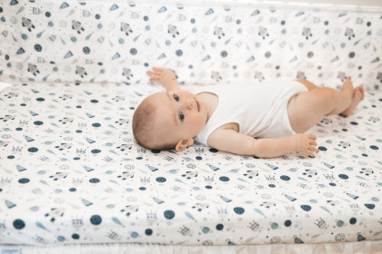 Bavlněný mantinel do postýlky Bump Air Design 180 cm Babymatex
