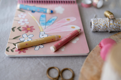 Omalovánky s pastelkami Zahrada Rosa Little Dutch