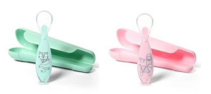 Lžička silikonová s obalem růžová 6 m+ Babyono