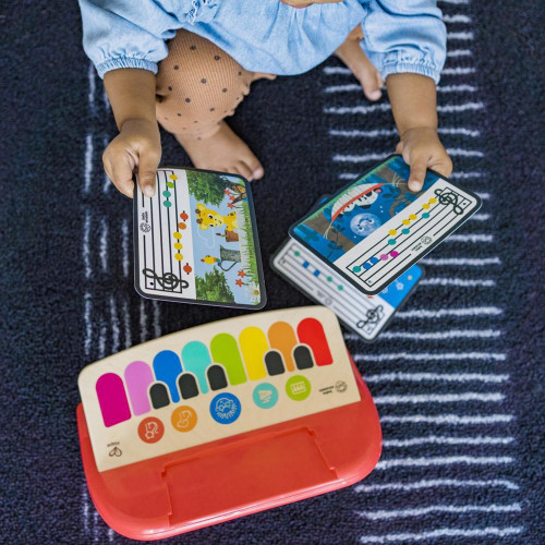 Hračka dřevěná hudební klavír Cal's First Melodies Magic Touch HAPE 6 m+