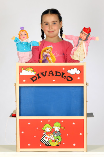 Dřevěná čtyřkombinace - divadlo pošta obchod a tabulka
