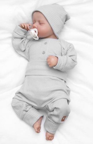 Žebrovaná rostoucí souprava 3D Baby Boy Šedá