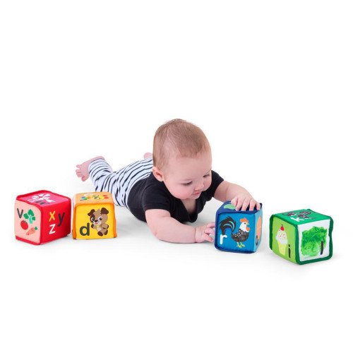 Hračka textilní kostky abeceda Alpha Stacks™ 4 ks 3 m+ Baby Einstein