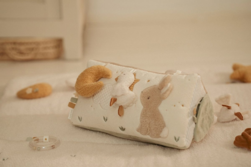 Polštářek trojhranný s aktivitami Newborn Naturals Little Dutch