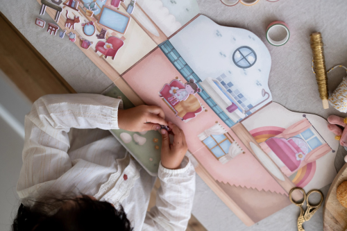 Knížka se samolepkami Dům Rosa Little Dutch