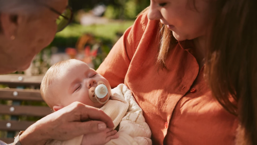 Šidítko Ultrasoft s obrázkem noční 0 - 6 m neutral 2 ks Philips Avent