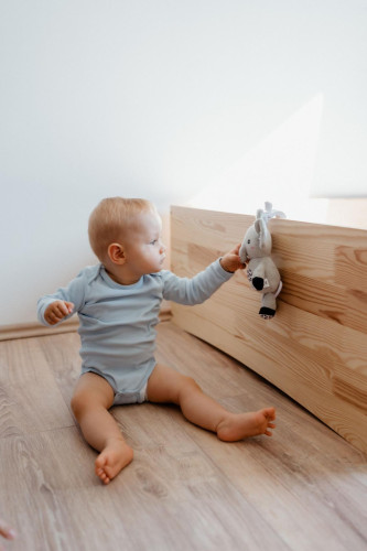 Natahovací hrací strojek plyš 30 cm závěs na postýlku/kočárek Babyted