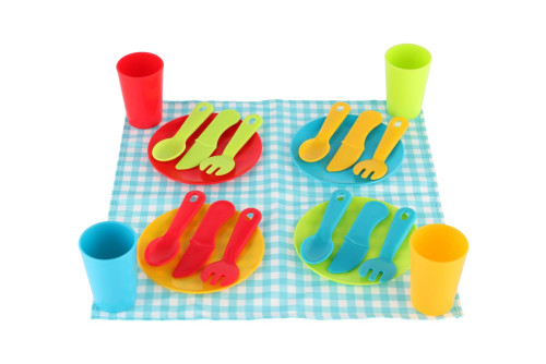 Piknikový košík se sadou nádobí plast 22 ks