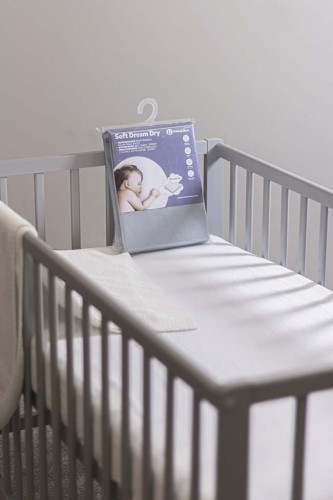 Napínací prostěradlo nepromokavé Soft Dream Dry 120 x 60 cm Petite&Mars