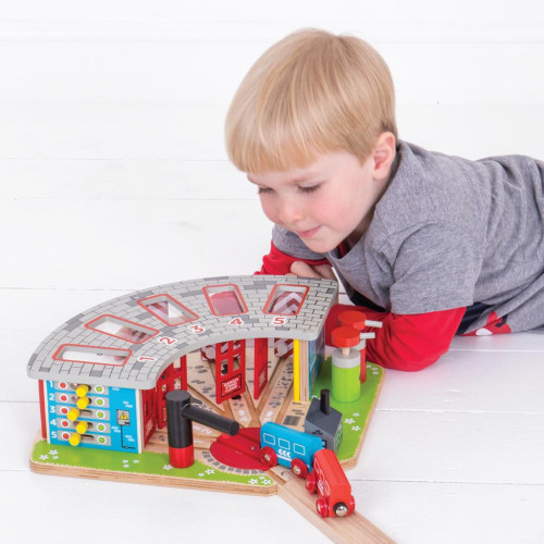 Exkluzivní depo pro 5 vláčků Bigjigs Rail