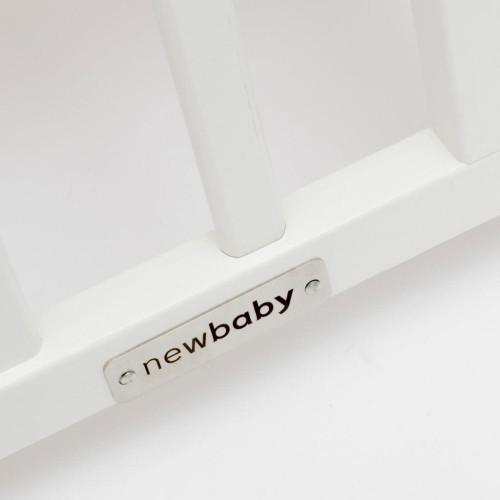 Dětská postýlka se stahovací bočnicí a šuplíkem bílá New Baby Lilly