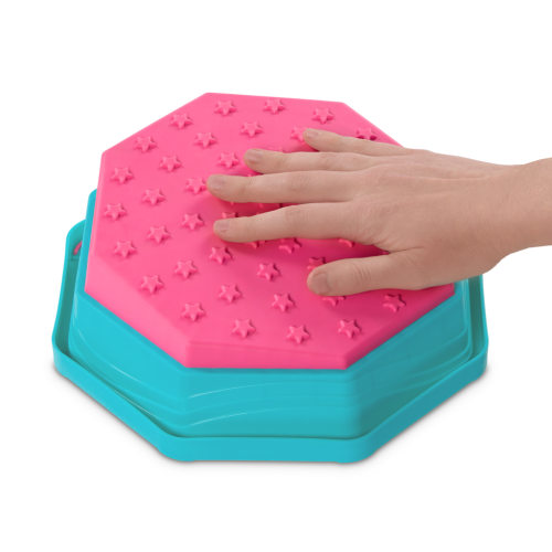 Překážková dráha se stupínky hudební Balance & Groove B-Toys