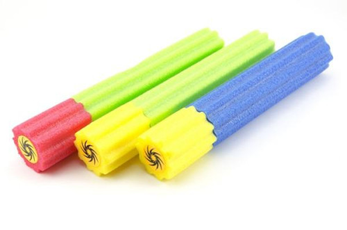 Vodní trubice pěnová stříkací 35 cm