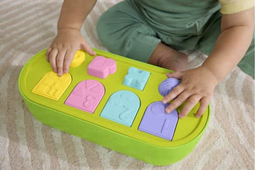 Vyskakovací hračka pro jemnou motoriku Fisher Price