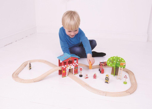 Dřevěná vláčkodráha hasičská stanice Bigjigs Rail