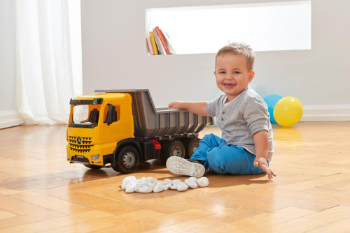 Auto sklápěč Mercedes Giga Trucks 65 cm Lena