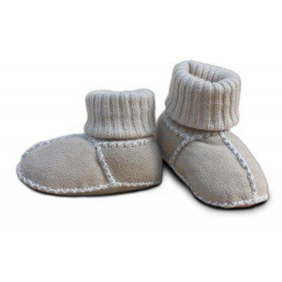 Kožešinové capáčky s nápletem sand Eisbärchen