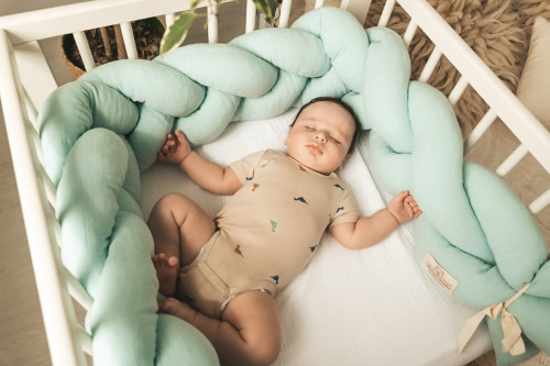 Mušelínový mantinel cop 200 cm Babymatex – chránič do postýlky Mint